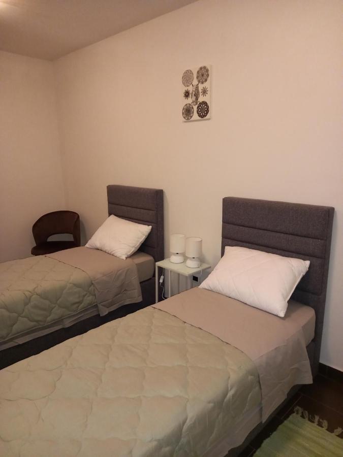 Apartmani Noa I Natali Kaldanija Екстериор снимка